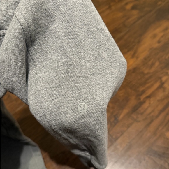 Lululemon women’s grey press pause 25.5” joggers size 2 - Picture 3 of 5